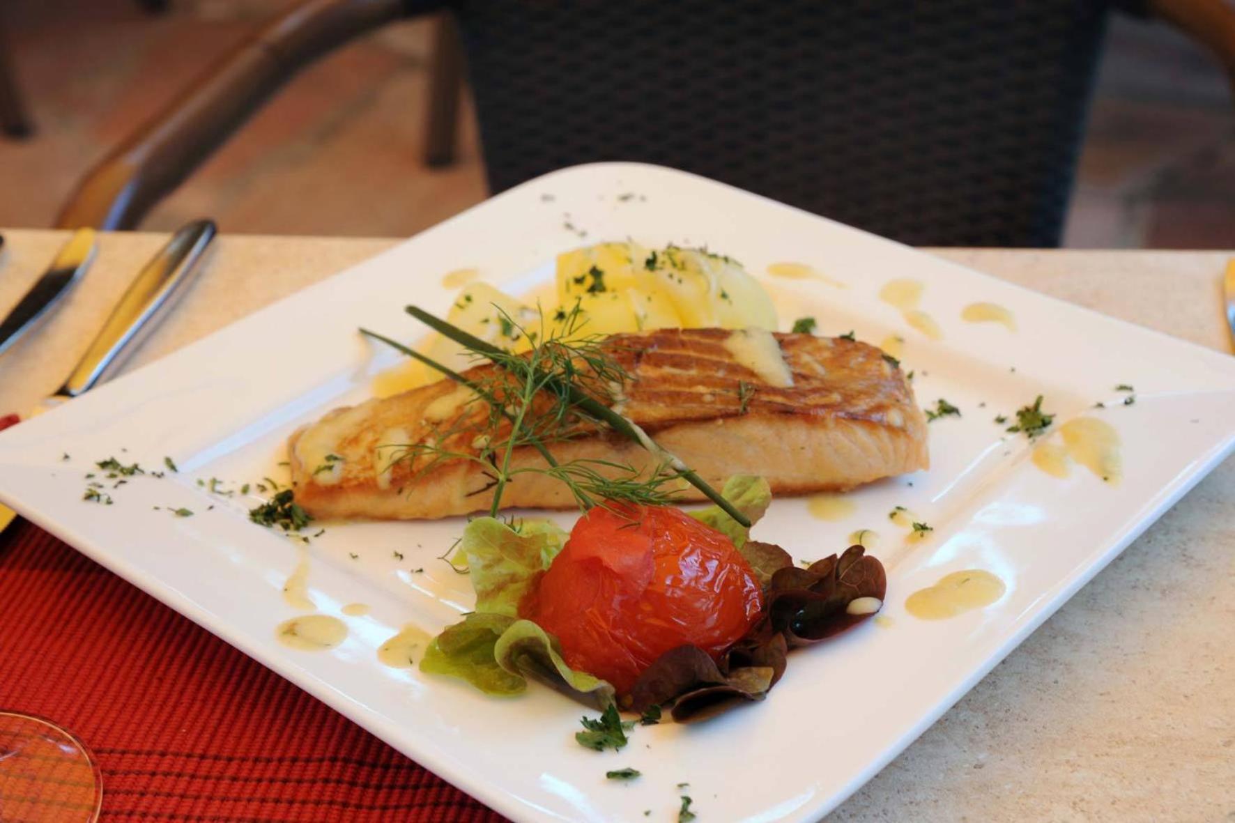 Hotel & Restaurant Hugenottengarten Friedrichsdorf Kültér fotó