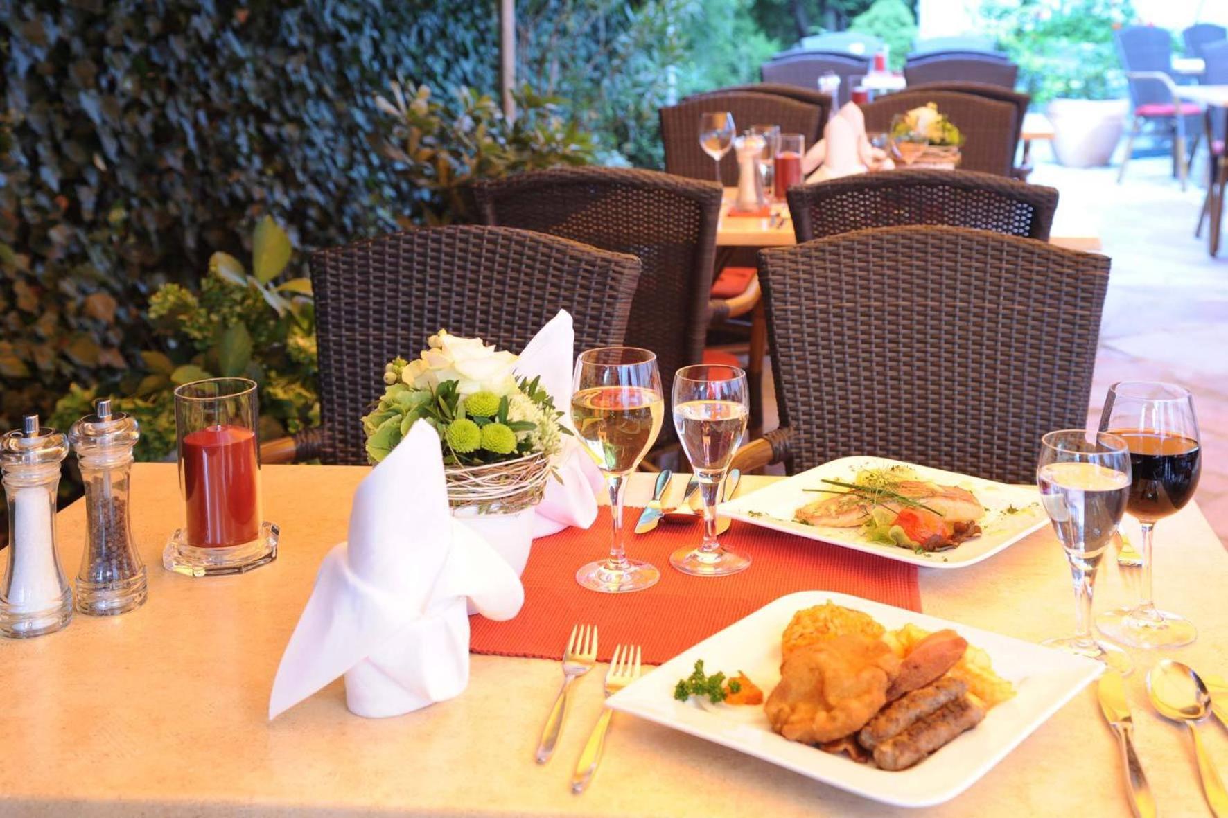 Hotel & Restaurant Hugenottengarten Friedrichsdorf Kültér fotó