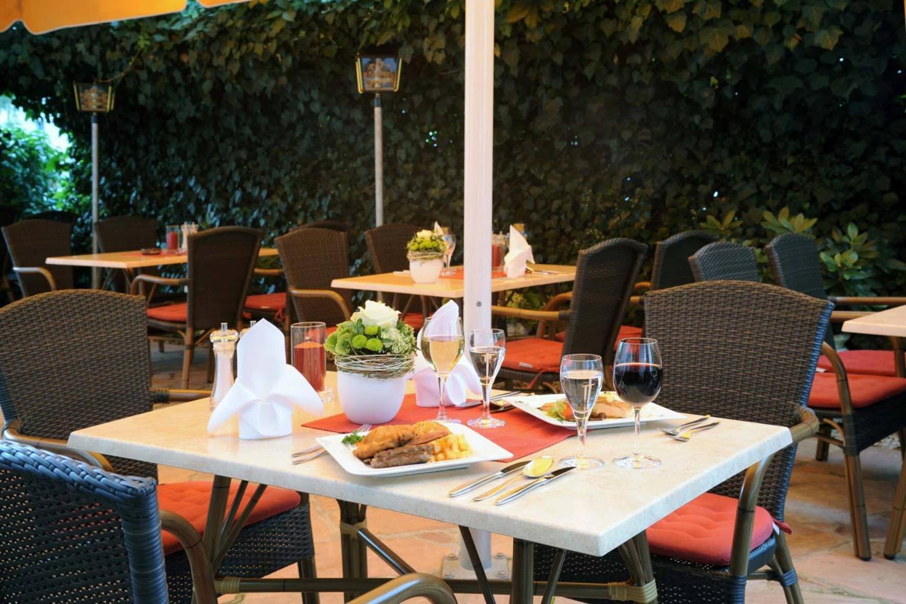 Hotel & Restaurant Hugenottengarten Friedrichsdorf Kültér fotó